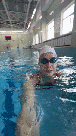 Underwater swim session tagged to a sports challenge