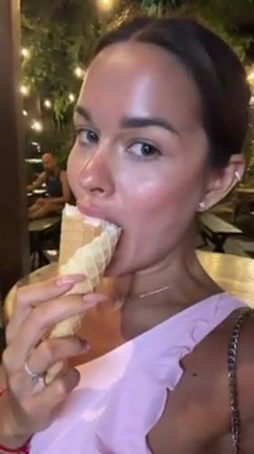 Woman spotted at Bali locations enjoying ice cream, shopping
