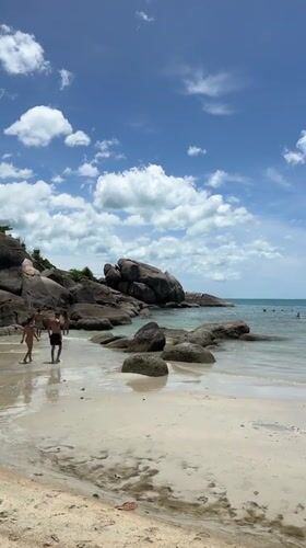 Morning beach scene documented at Baan Chaweng Noi, Thailand