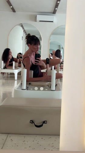 Women attend morning Pilates class in Pererenan studio
