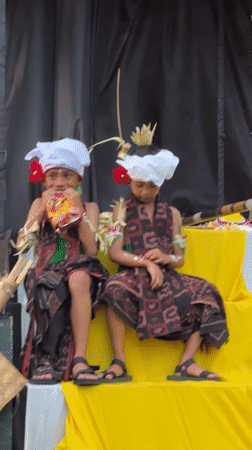 Traditional Balinese cultural performances observed near Bajra Sandhi Monument
