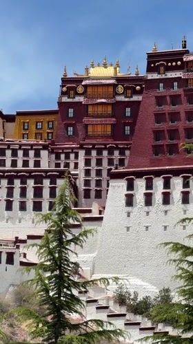 Morning views of Potala Palace captured by witnesses