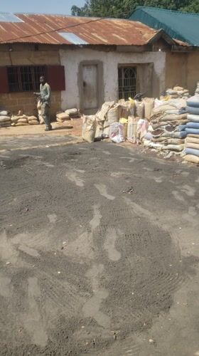 Daily life documented in Gura Top, Nigeria commercial district