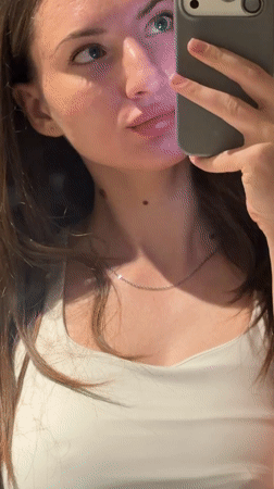 Hotel evening in Sharm El Sheikh: selfies, cats, and fruit
