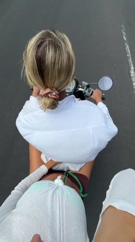 Scooter ride through Kuta Selatan, caught from above