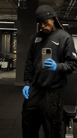 London gym-goer documents workout session with selfies, energy drink