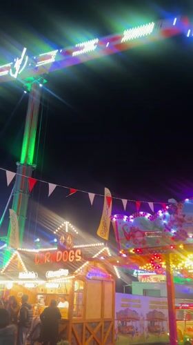 Carnival draws evening crowds in Dortmund, Germany