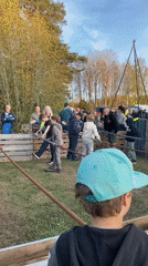 Community gathering draws families to Storvreta park during golden hour