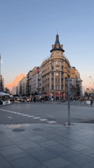 Evening stroll through Barcelona captures street life and local commerce