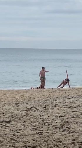 Family beach outing captured in Phu Thuy Ward Vietnam