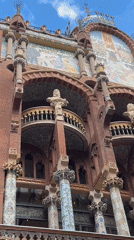 Morning activity documented around Barcelona's Palau de la Música Catalana