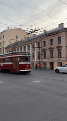 Street life documented in Saint Petersburg during afternoon hours