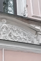 Baroque facades and novelty balloons on a Saint Petersburg street