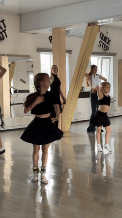 Young dancers practice choreography at Ufa studio
