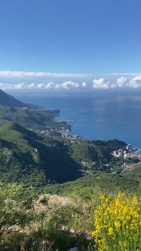 Witnesses document scenic Montenegrin coastal views from Brajici hilltop
