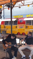 Casual dining and social moments documented across Sochi, Russia