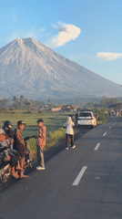 Roadside stop near Mount Semeru, Oro-oro Ombo, East Java