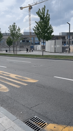 Military convoy with artillery observed in Belgrade streets