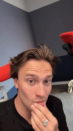 Studio worker captured in brief recording at Oslo workstation