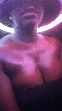 Ring light photo session captured in Maigizo, Nigeria