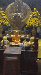 Morning temple visit documented in Da Lat, Vietnam