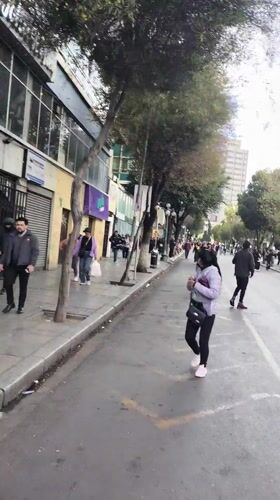 Evening street activity recorded in La Paz, Bolivia