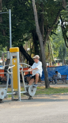 Morning life captured in Thủ Đức: exercise, transport, rest