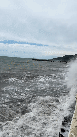 Woman documents stormy seaside selfie session in Sochi