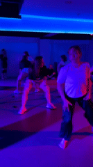 Evening fitness and street scenes documented in Moscow