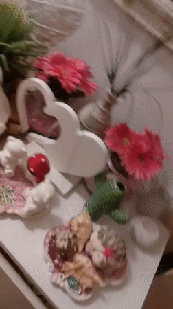 Eclectic decorative display photographed in detail, Wedel