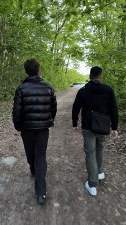 Group explores forest paths and underground tunnels in Bures-sur-Yvette