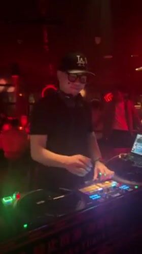 Nightclub scene documented across Chongqing venues Friday evening