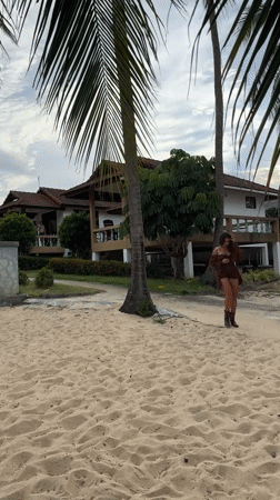 Beach photography session on Ko Samui's palm-lined shore