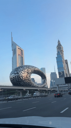 Driver captures clear-sky journey past Dubai's Museum of Future