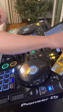 Evening social gatherings documented across Belgrade residential areas