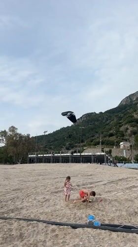 Parasailing operations active on Fethiye beaches Friday afternoon