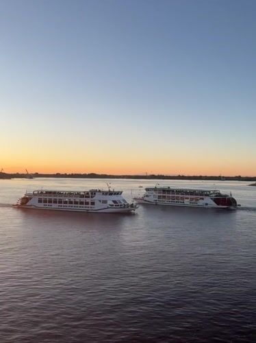 Golden hour on the Volga, Nizhny Novgorod waterfront