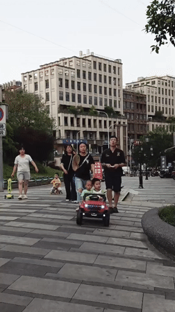 Everyday street life documented in Chongqing district