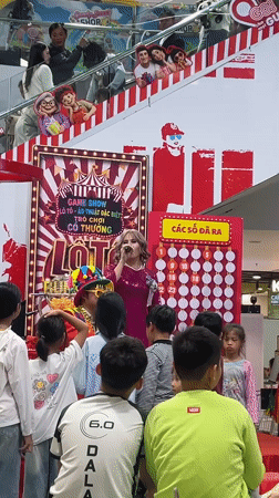 Children's carnival event and daily life captured in Da Lat