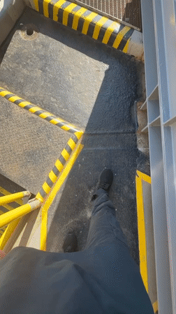 Worker documents offshore oil rig visit in Italian waters