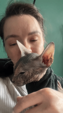 Quiet morning moments documented in Kazan homes