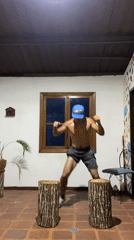 Evening workout session captured in Los Velásquez home