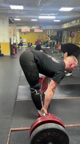 Weightlifter prepares for heavy lift at Blagoveshchensk gym