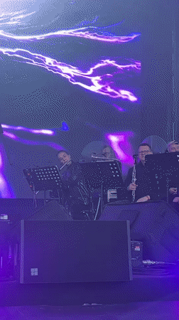 Live concert in full swing in Saint Petersburg