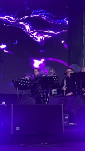 Live concert in full swing in Saint Petersburg