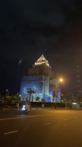 Nighttime street life captured across Phu Thuy Ward, Vietnam