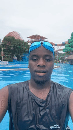 Live music and pool party at a Taihe District water park