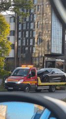 Damaged car towed on Sofia street