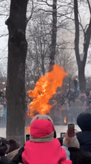 Winter carnival draws families to snowy Podolsk park