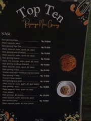 Late-night stop at a Sragen nasi goreng street stall